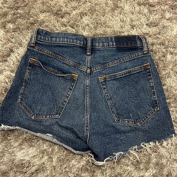 Abercrombie the mom short high rise size 26. curve love - Picture 2 of 3